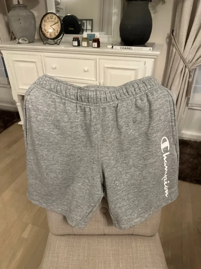 Short 🩳 Champion taille S