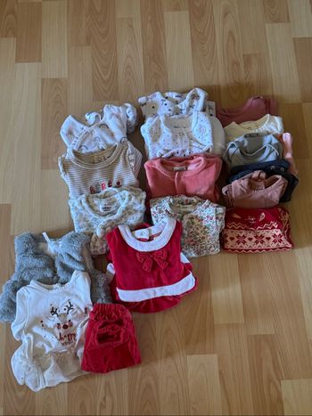Lot vêtements 1 mois fille