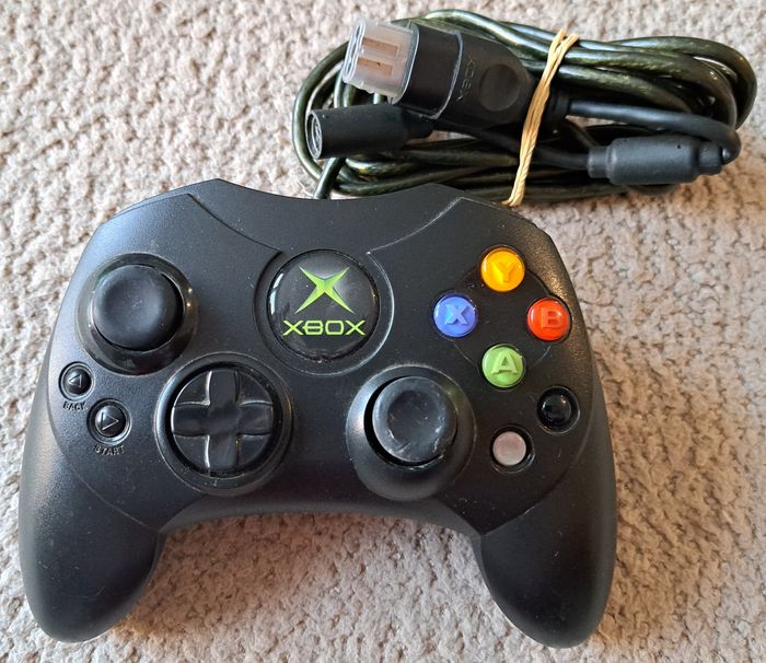 🎮 Lot de manettes et cable vidéo Microsoft Xbox fat 1ère génération - non testés - photo numéro 2