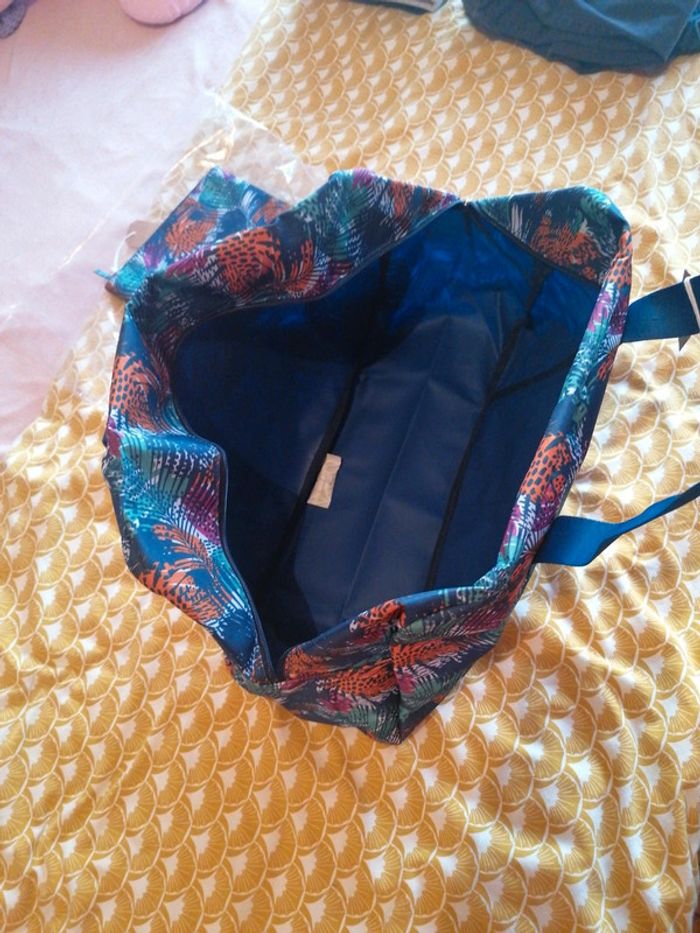 Grand sac de voyage avec pochette - photo numéro 3