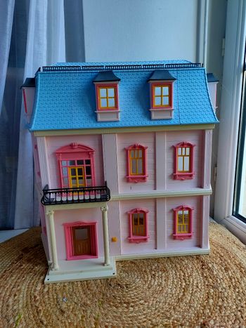 Maison traditionnelle Dollhouse playmobil