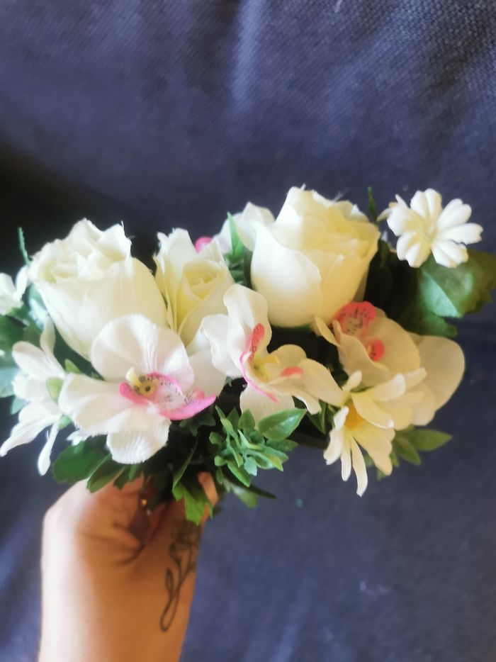 Bouquet de fausses fleurs blanches - photo numéro 3