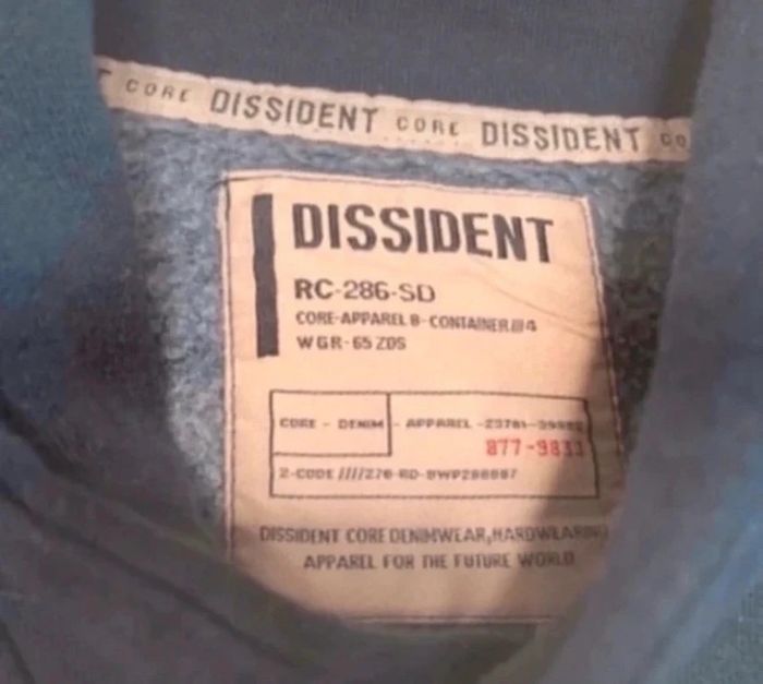 Pull Dissident taille L - photo numéro 3