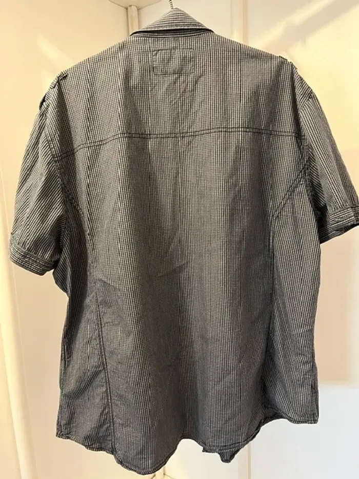 Chemise manches courtes finement rayée - photo numéro 2