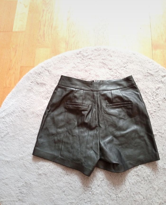 Short similicuir - photo numéro 3