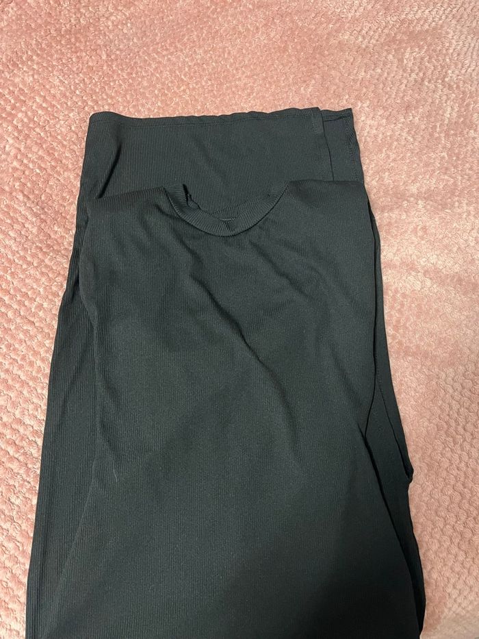 Robe longue noire - photo numéro 2