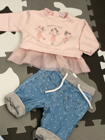 Ensemble pull à volant et jeans