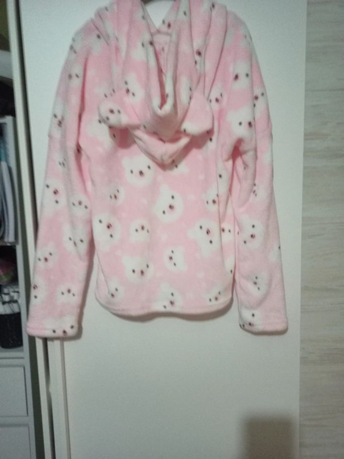 Pull polaire a capuche petite oreilles sur la capuche - photo numéro 3