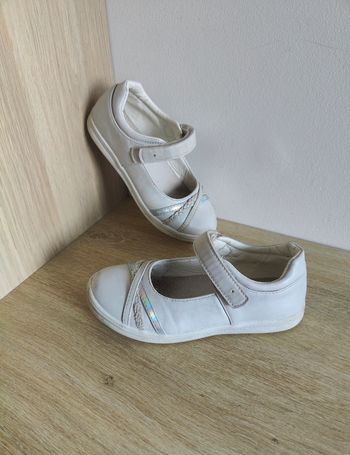 Sandales / babies en cuir 
