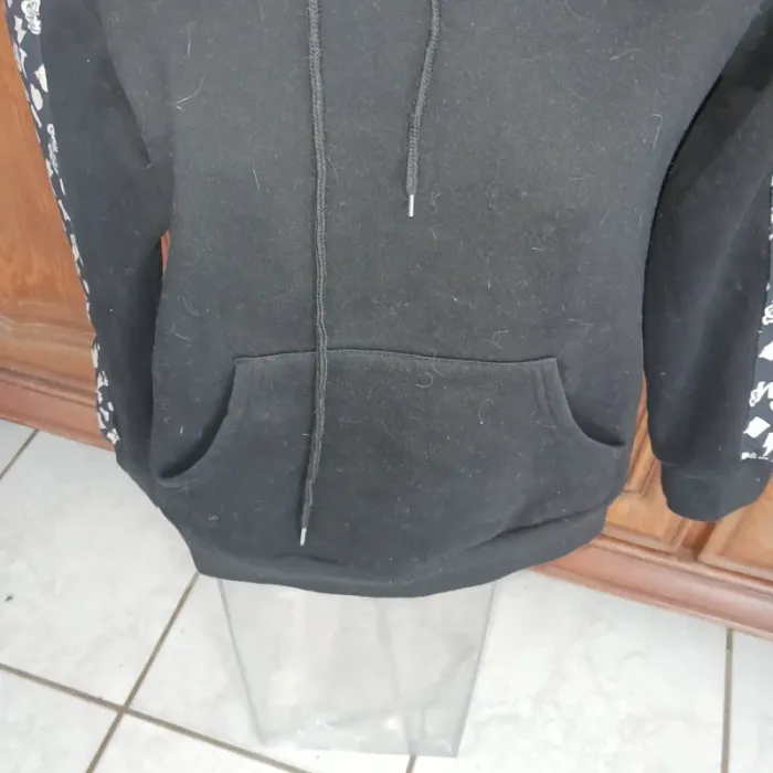 Sweat à capuche taille 36/38 s/m - photo numéro 2