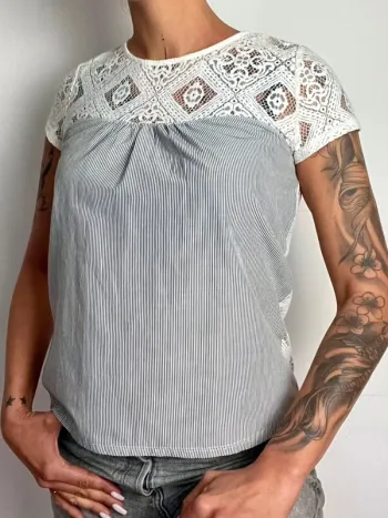 SOLDE - Blouse manches courtes taille S - Naf Naf