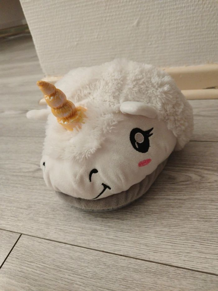 Chaussons licorne 🦄 - photo numéro 3