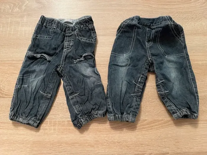 Lot de jeans 9 mois