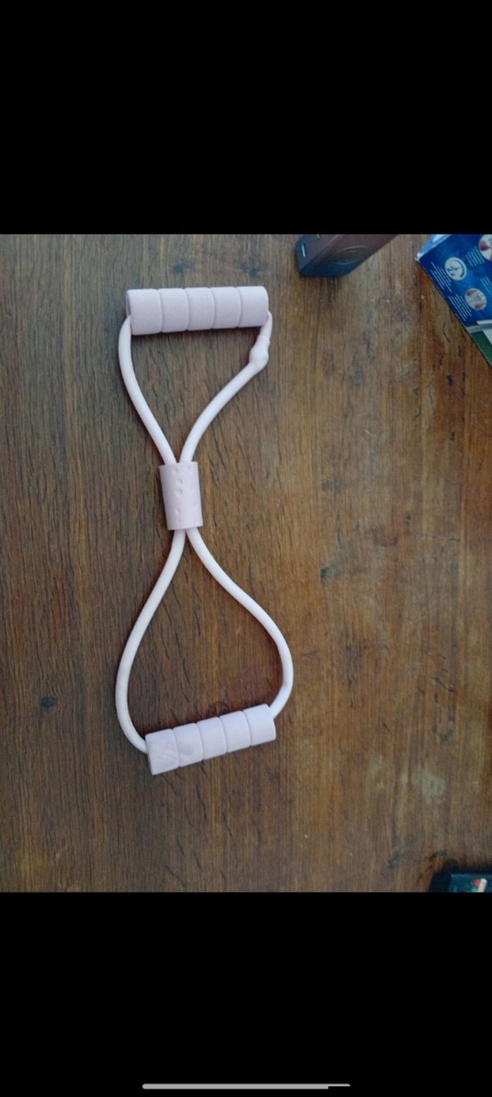 Élastique de musculation avec poignées