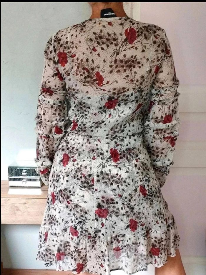 Robe  100%  mousseline de soie -  Doublure  sous robe  -  The Kooples  -  S -  Excellent  état - photo numéro 2