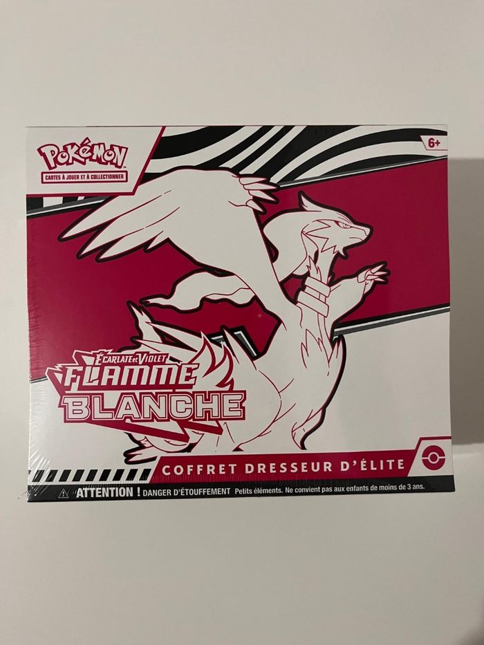 ETB Pokémon 10.5 Flamme Blanche - Neuf & Scellé