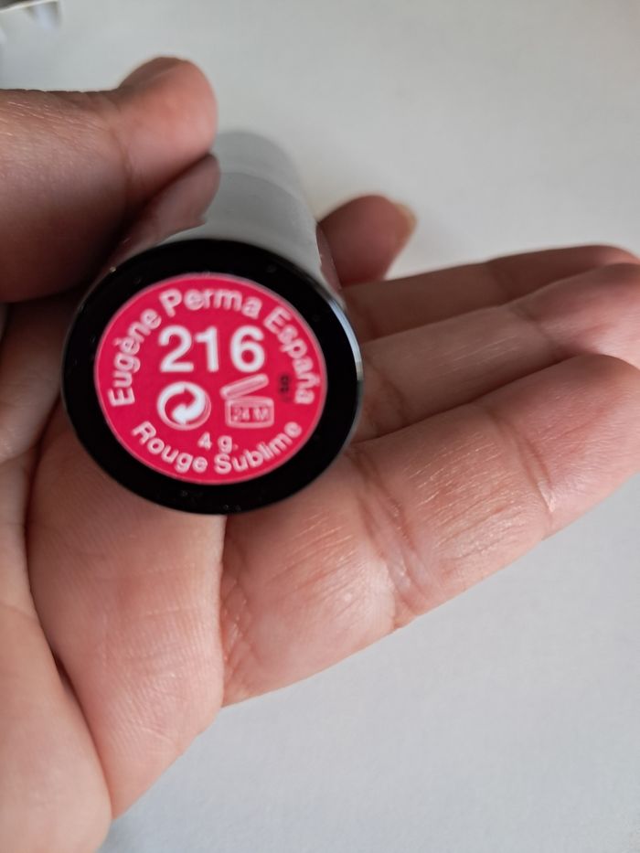 Rouge à lèvres - photo numéro 2