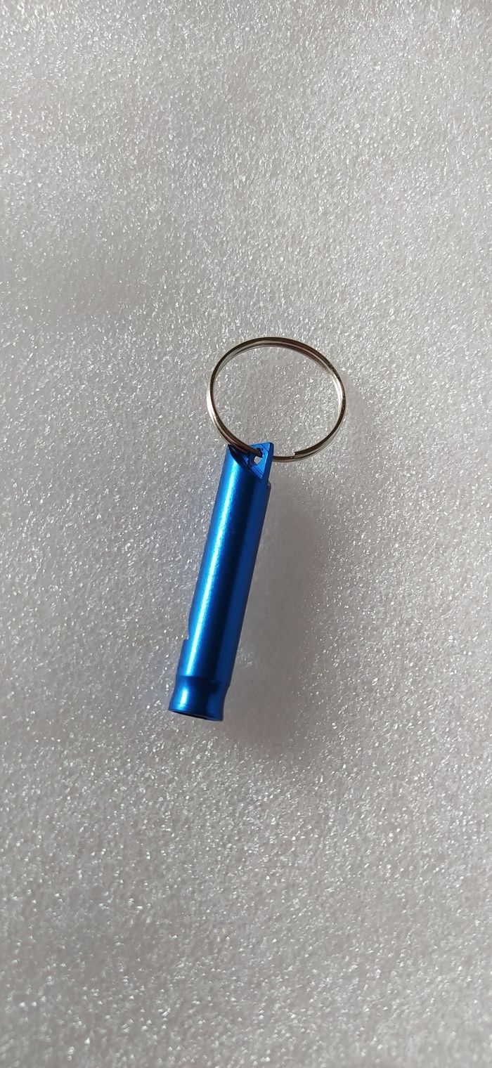 Sifflet bleu anti agression - porte clé - photo numéro 2