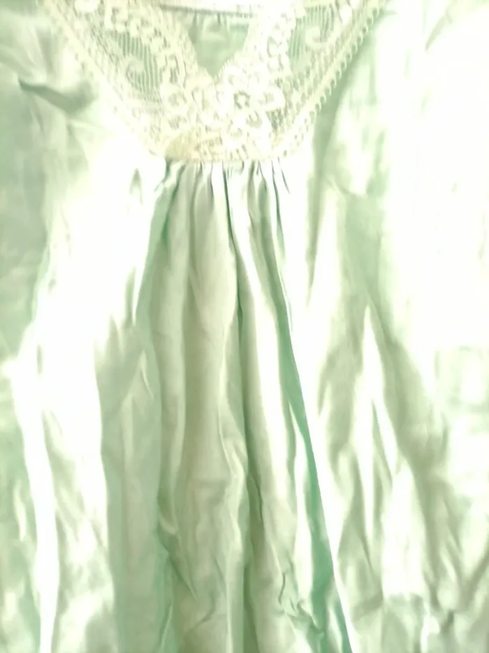 Joli haut vert amande fluide - photo numéro 6