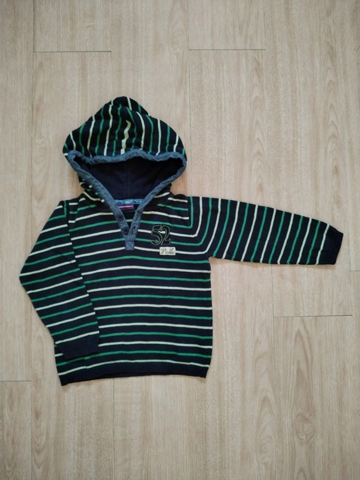 Pull fin à capuche rayé 2 ans