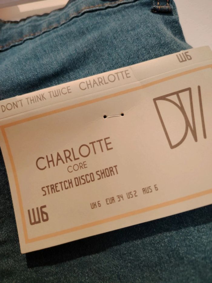 Short neuf avec étiquette - photo numéro 4