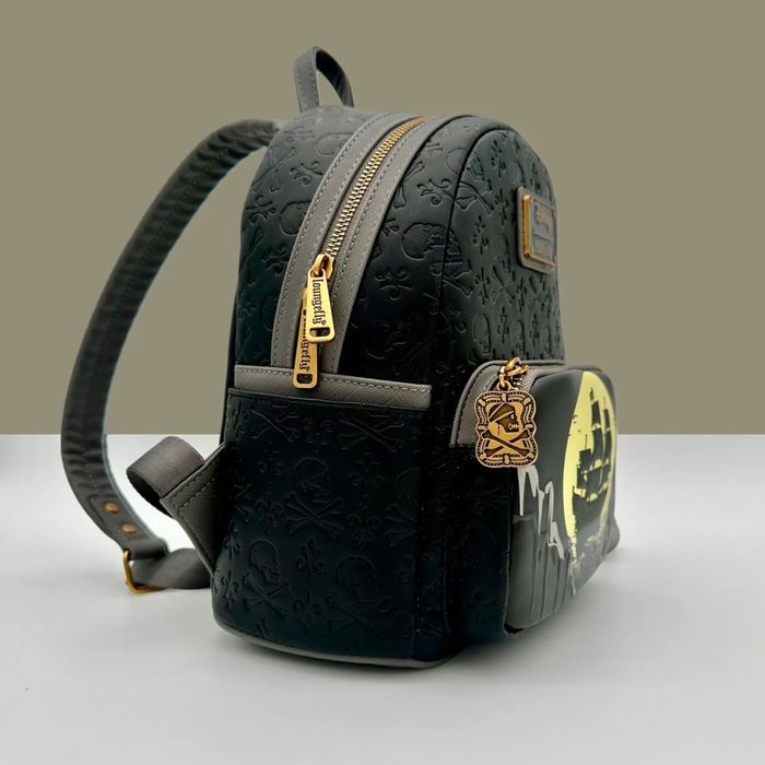 The Black Pearl Pirates Of The Caribbean Disney Loungefly Mini Backpack - photo numéro 3