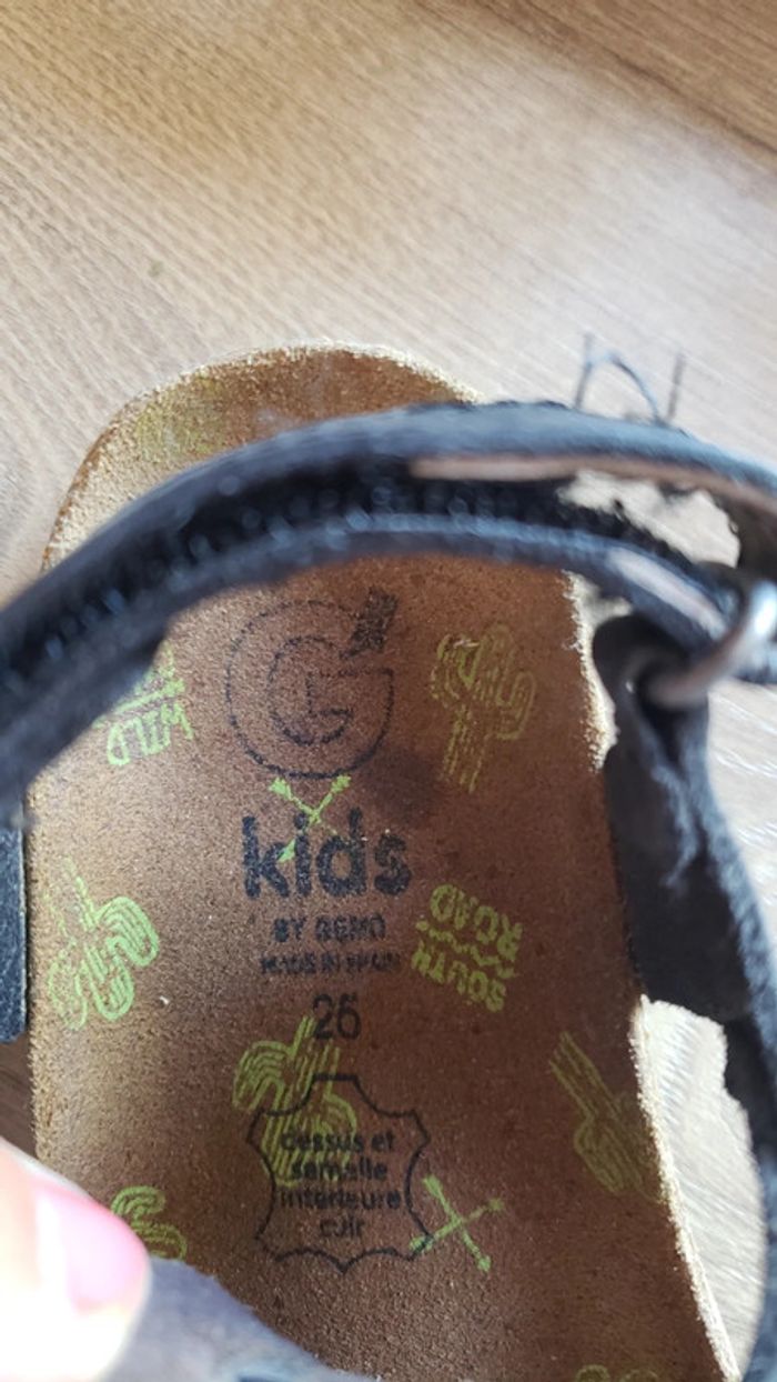 Sandales, taille 25 - photo numéro 4