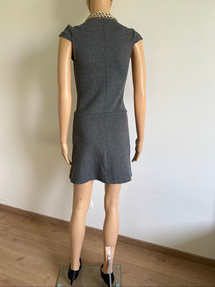 Robe grise et noire neuve à manches courtes Naf Naf taille XS - photo numéro 6
