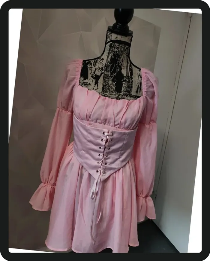 Robe rose