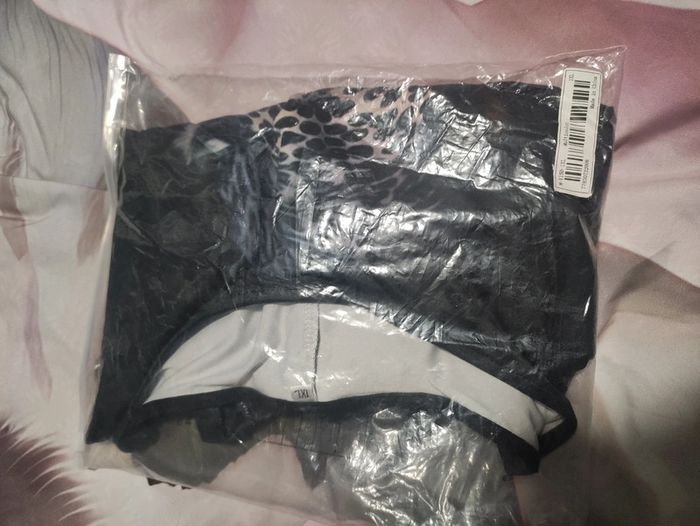 T-shirt noir panthère taille 46 neuf - photo numéro 9