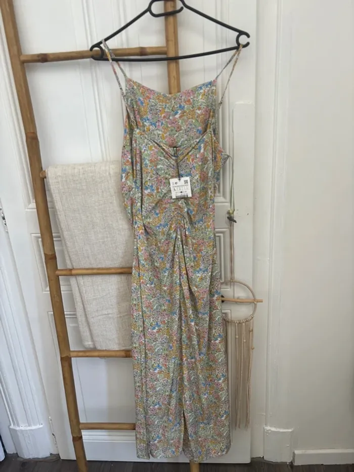 Robe zara - photo numéro 2