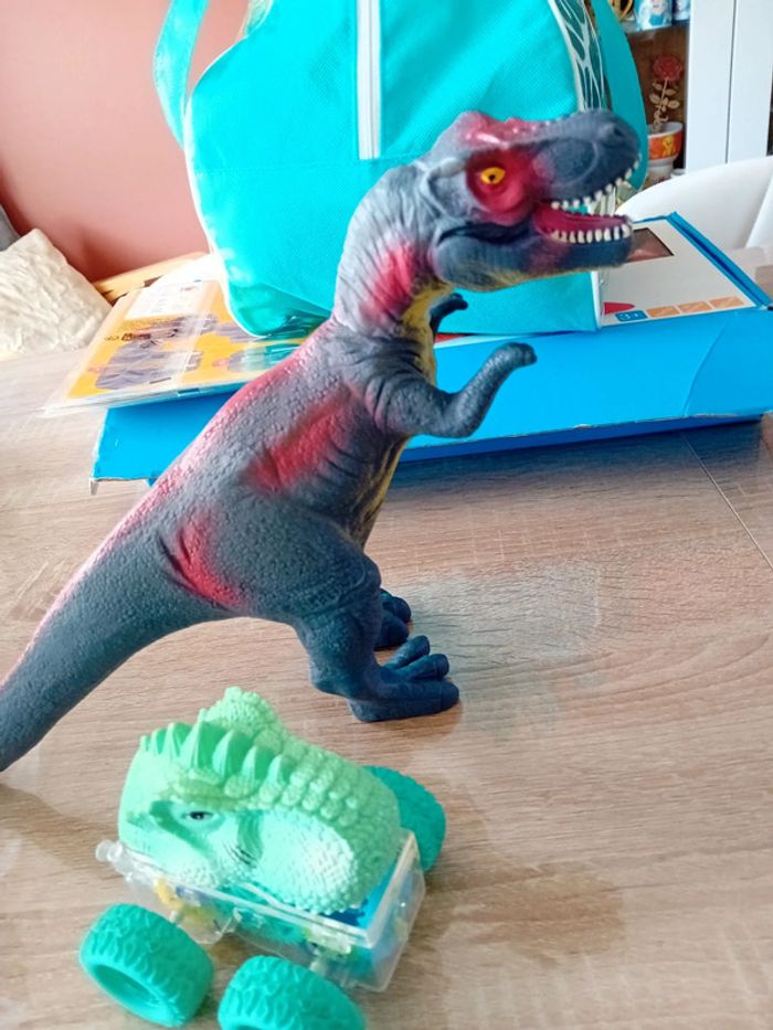 Lot dinosaures