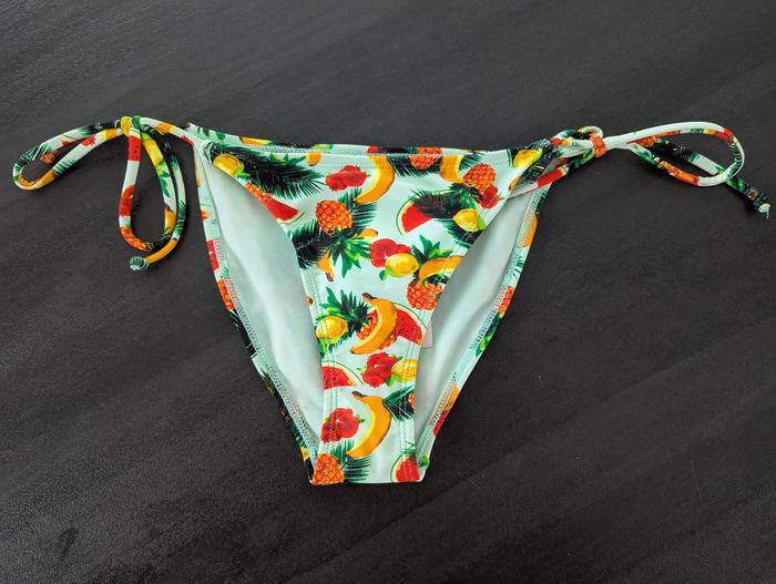 Bas de maillot de bain femme 🤔