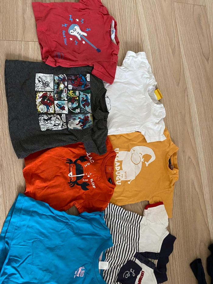 Lot de 7 t shirts manches courtes super etat 3 mois