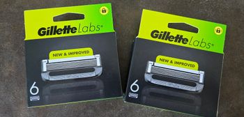 Lames x12 gillette labs neuve