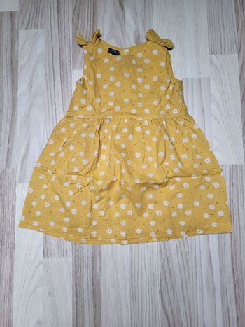 Robe moutarde