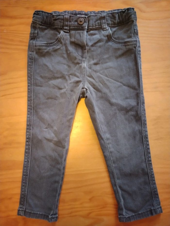 Jean gros fille 24 mois Kiabi