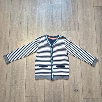 Gilet blanc et bleu marine. Garçon 9 ans. Marque Sergent Major