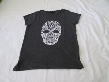Tee-shirt Jennyfer tête de mort 