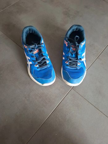 Baskets intérieures ou extérieures Asics 40