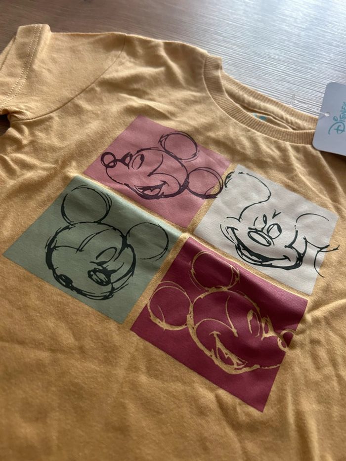 T shirt Mickey NEUF - photo numéro 2