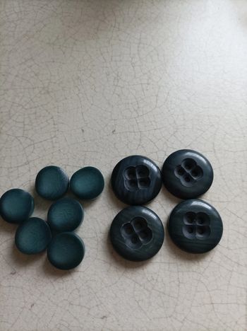 Mercerie - Lot de 10 boutons bleu