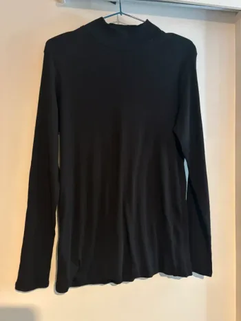 Top manches longues col montant taille 40 - L neuf