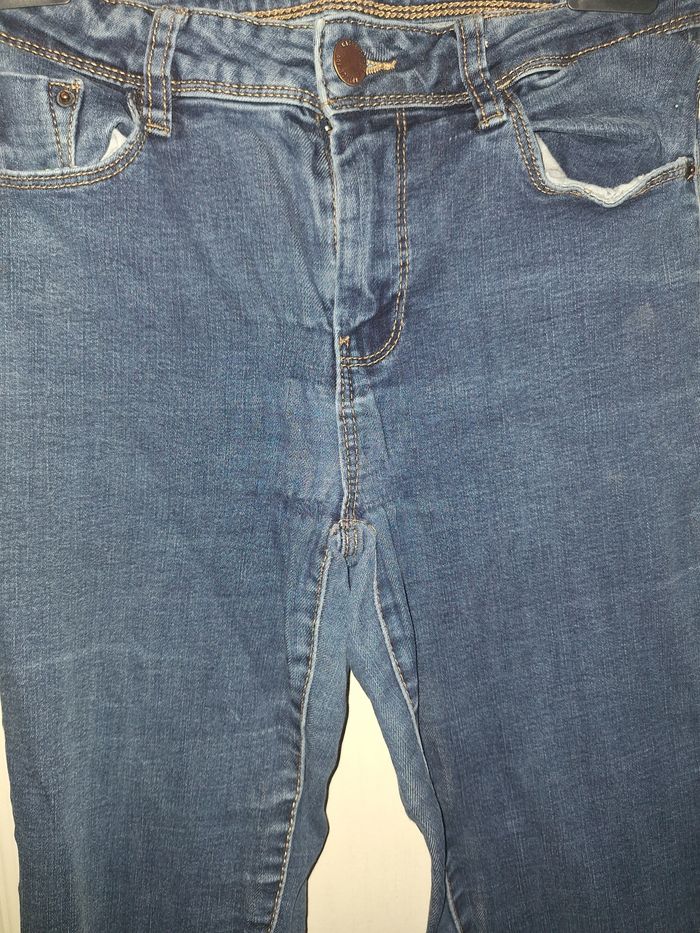 Jean femme taille 38 cache cache - photo numéro 2