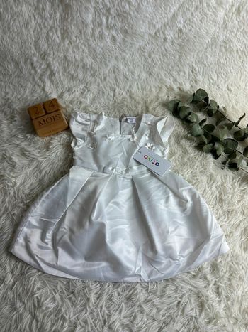 Robe de cérémonie blanche Ativo taille 24 mois