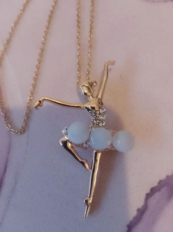 Collier danseuse avec pierres d'Aigues marine naturelles