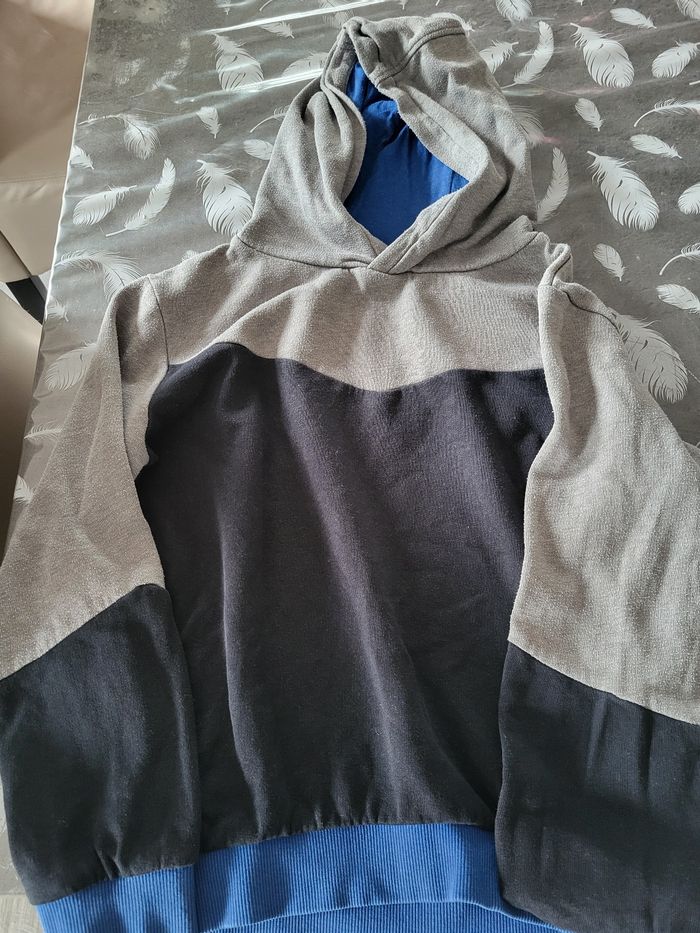 Sweat-shirt à capuche