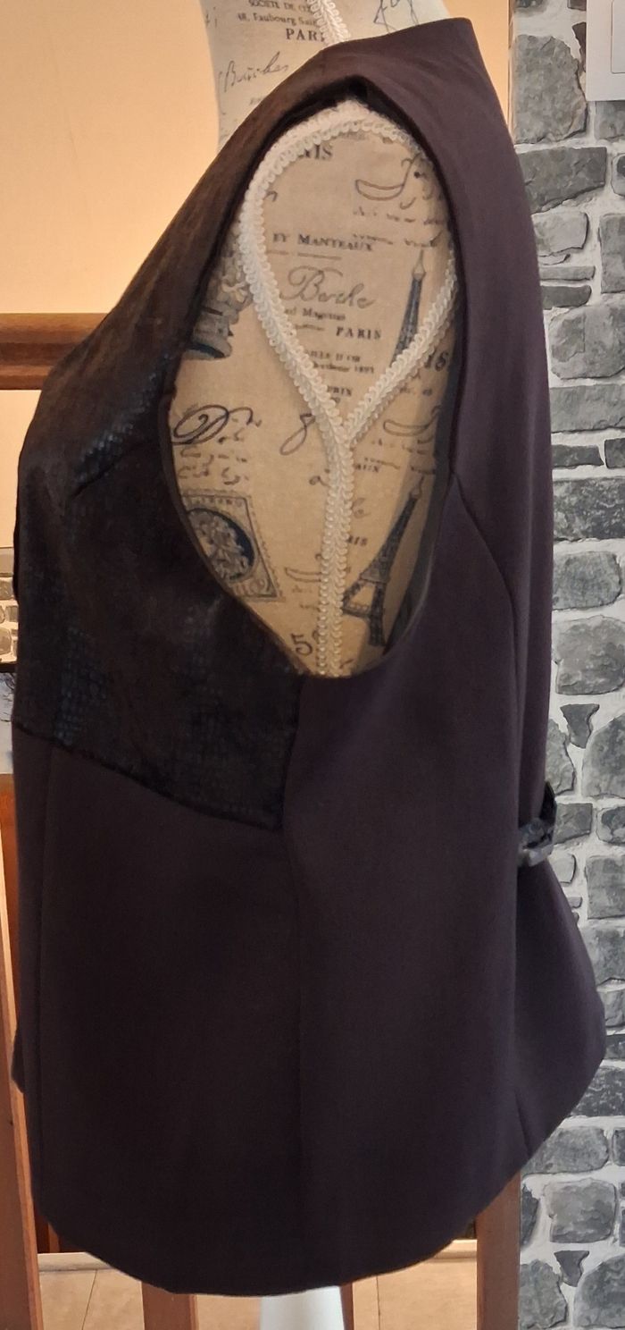 Gilet-boléro marron et imprimé reptile - photo numéro 4