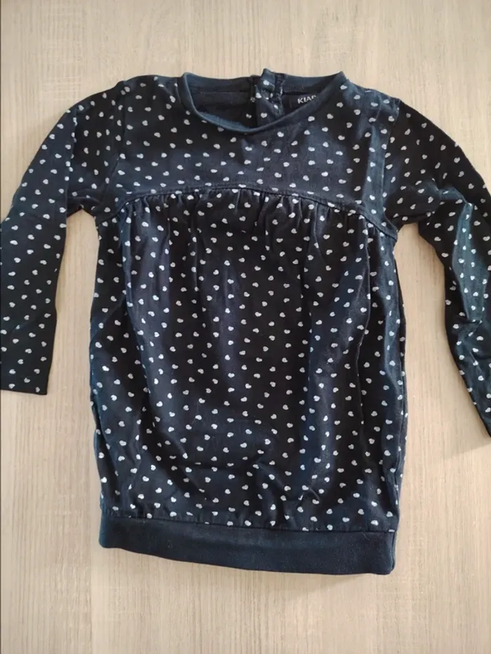 Robe noire à motifs cœurs 3 ans