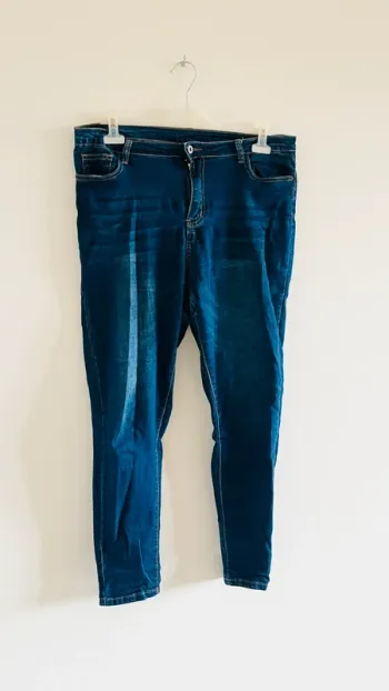 Jean Slim d’une boutique indépendante